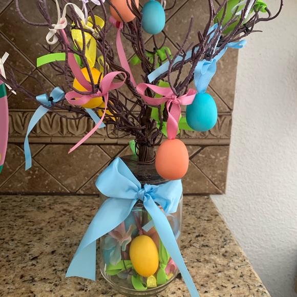 Light up Easter Egg tree - Picture 2 of 2